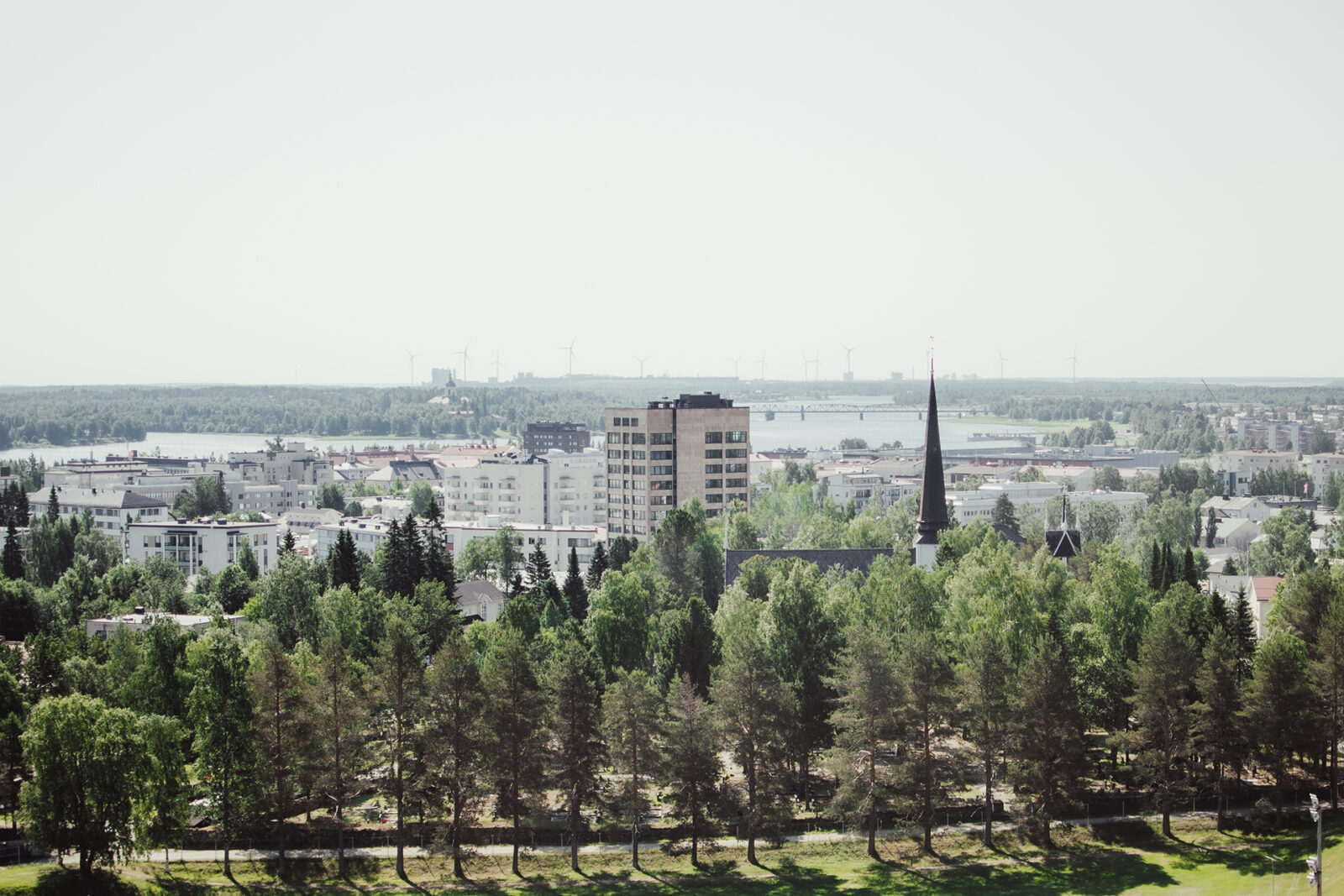 Näkymä Tornion kaupugin keskustaan korkealta ylhäältä kuvattuna