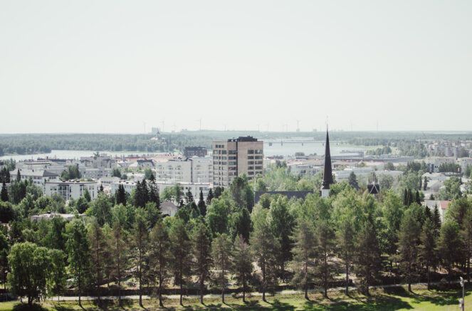 Näkymä Tornion kaupugin keskustaan korkealta ylhäältä kuvattuna