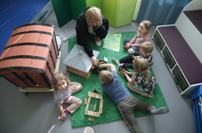 Aika-arkku historiamatkalle Tornionlaakson päiväkoteihin